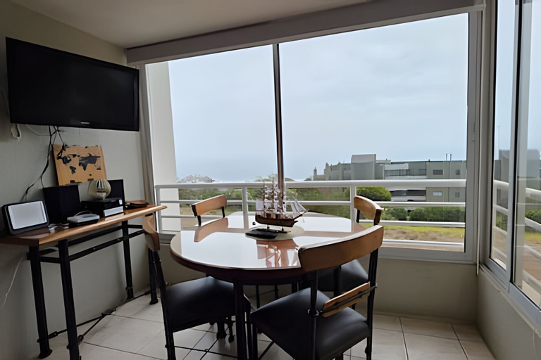 Dining, Oceana Suites EuroMarina II, Valparaíso