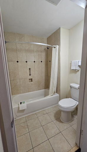 Bathroom 4, Americas Best Value Inn Mount Vernon, Jefferson