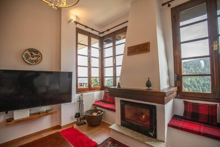 Room 4, Alonia Forest House - Limni Plastira Getaway, Thessaly
