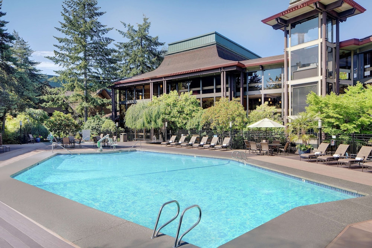 Sport & Beauty, DoubleTree by Hilton Seattle Airport, SeaTac
