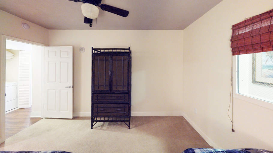 Interior 4, Ocean Blue 1102, Georgetown