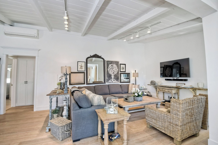 Interior 5, 190 Walnut, San Diego