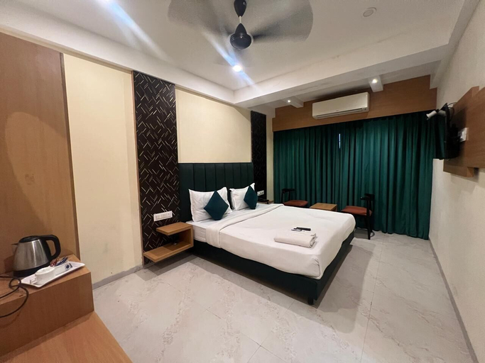 Room 2, Hotel Enigma Indore, Indore