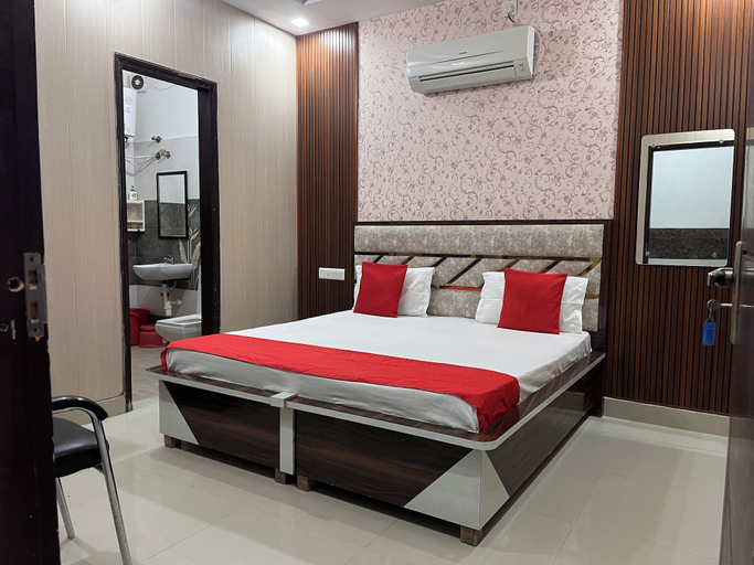 Bedroom 5, Paradise Inn Hotel & Party Hall, Bathinda