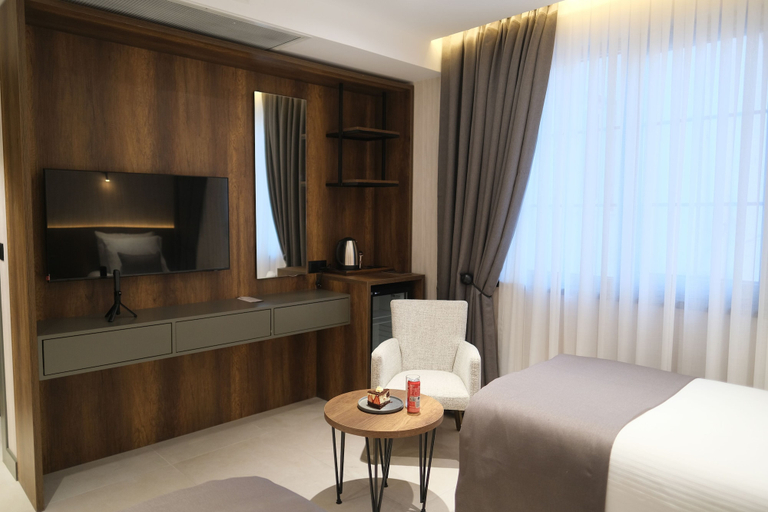 Room 2, 1921Justa otel, Merkez