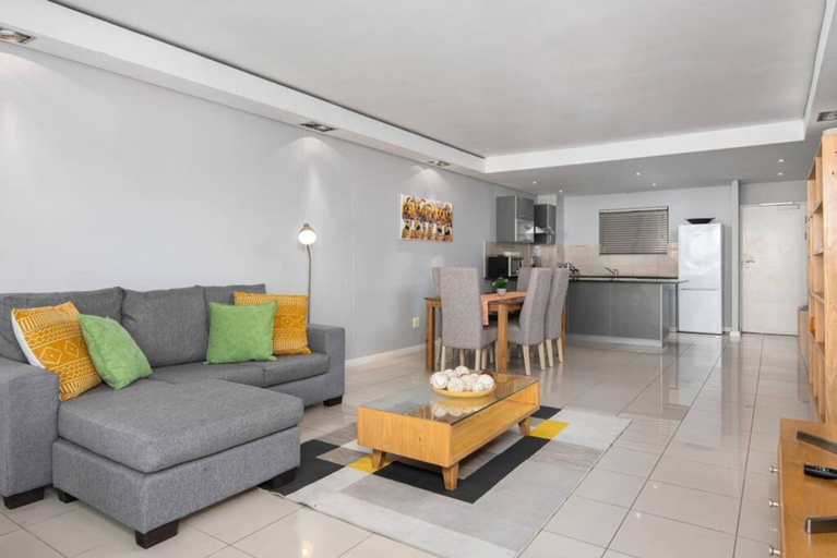 Room 2, 8th Floor- Table Mountain Views Central Secure, City of Cape Town