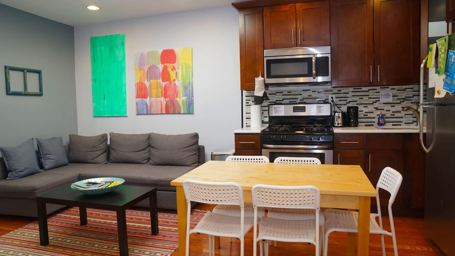 Room 3, Brooklyn 3BR Near Subways, New York