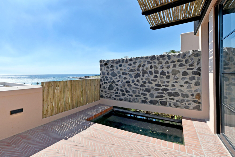 Room 3, Elegant Camps Bay One Bed | Eco Pool | Modern, City of Cape Town