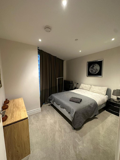 Bedroom, Studio come 1 Bed flat in Vauxhall next to Battersea, London