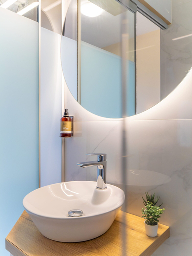 Bathroom 4, Sunset Hotel, Peloponnese