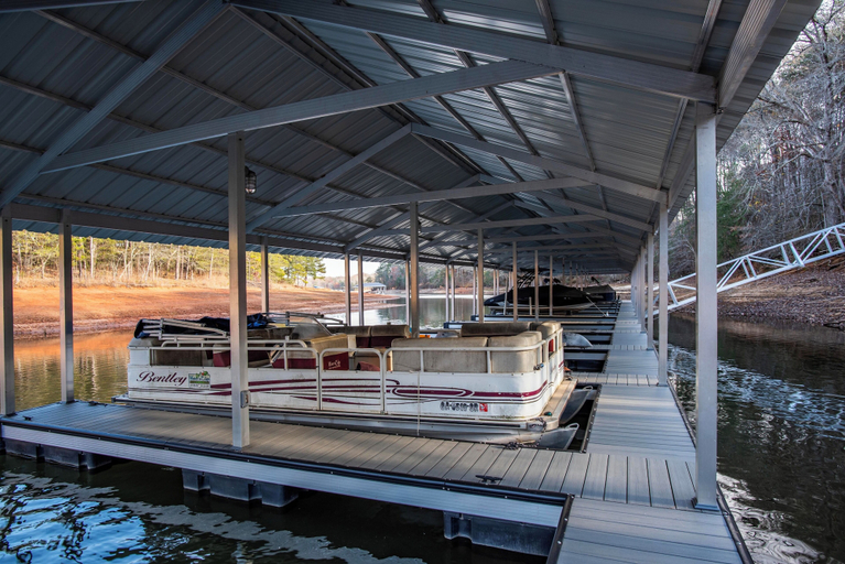Interior 2, Lakeside Haven With Gourmet Kitchen, Hart
