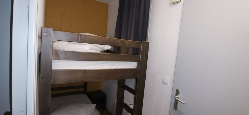 Room 3, J. de Balnea E Ndeg02 - 2P6, Hautes-Pyrénées