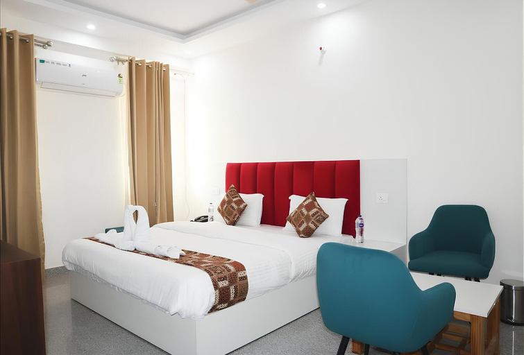 Bedroom 2, Hotel Bindram Palace, Garhwal