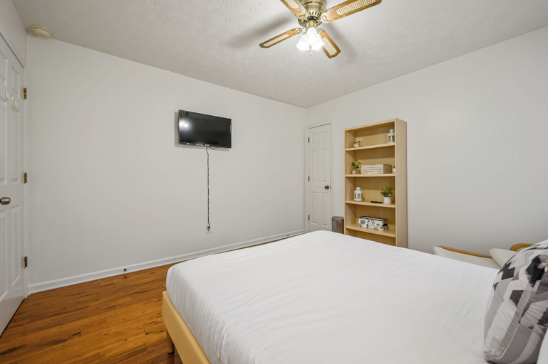 Interior 3, 1223 Settlebench Ln NW Kennesaw, Cobb