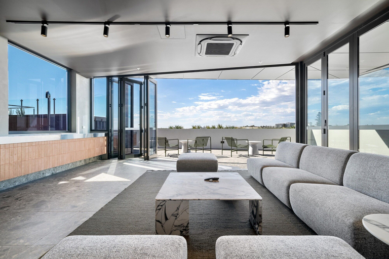 Balcony 5, Modern Studio in Fremantle With Stunning Rooftop, Fremantle