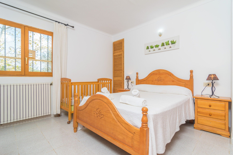 Room 5, Sa Xorca - Villa With Private Pool In Santanyi, Baleares