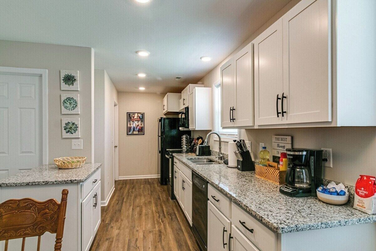 Interior 2, Unit #B 1010 Franklin St, Montgomery
