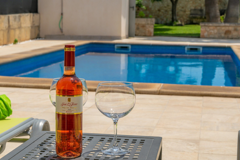 Food & Drinks 5, Es Desaigua - Villa With Private Pool In Llubi, Baleares