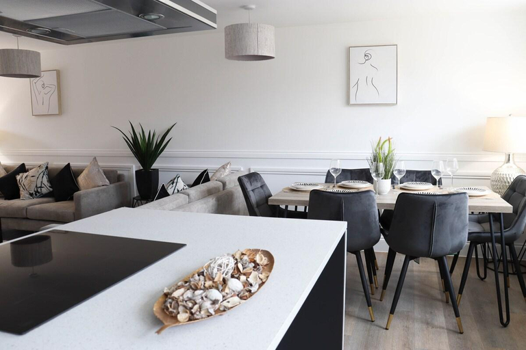 Others 2, 3 Bedroom Apartment, Norfolk