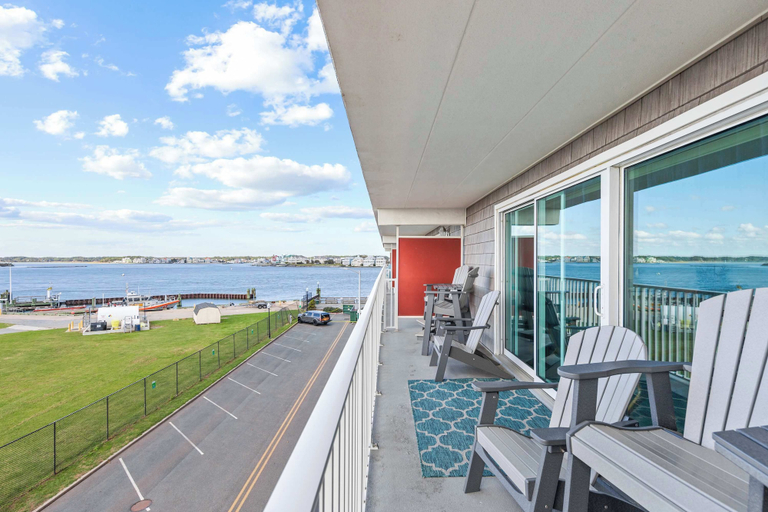 Interior 2, Assateague House 308 Downtown Bayfront Bliss, Worcester