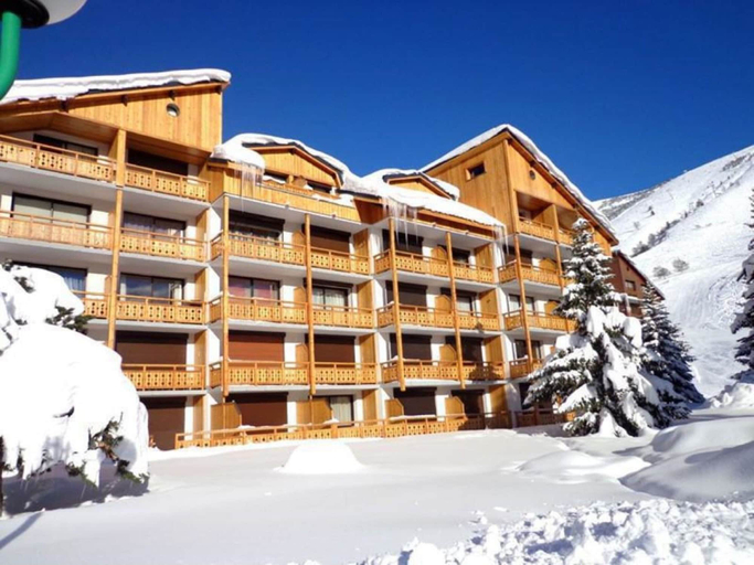 Exterior, Apartment in Les Deux Alpes With Balcony, Isère