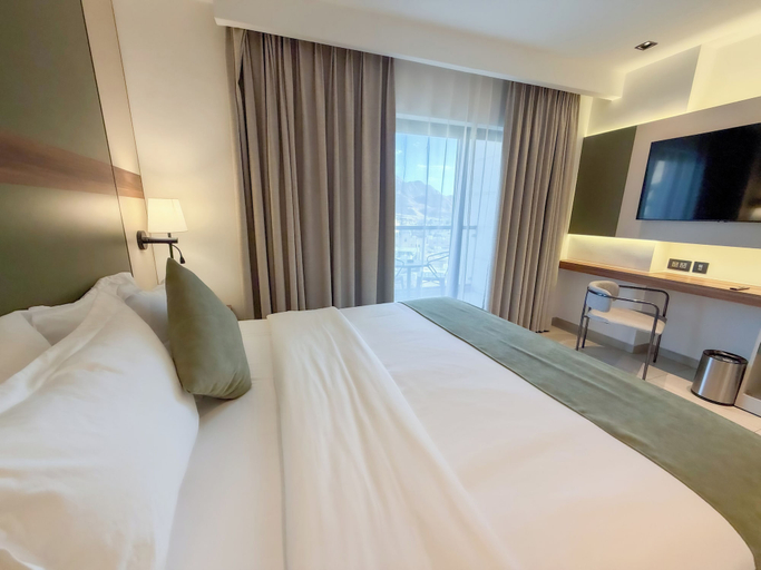 Bedroom 2, Coral Beach Hotel & Spa, Aqaba