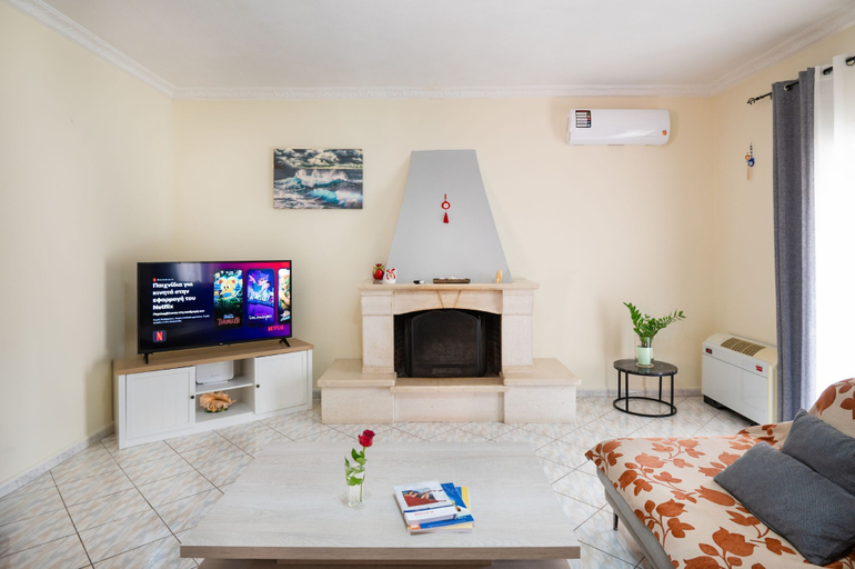 Room 2, Anastasios Holiday Home, Ionian Islands