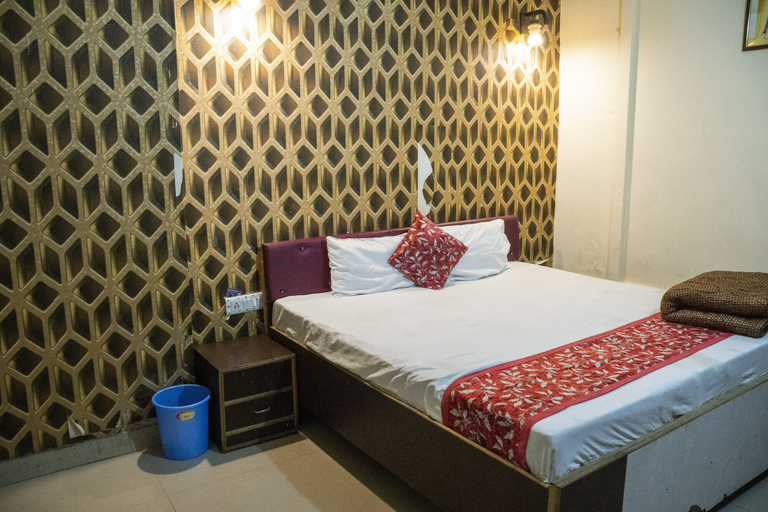 Room 5, PP GUEST HOUSE, Agra