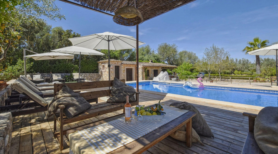 Pool 2, Nice Holiday Home With Private Pool, Baleares