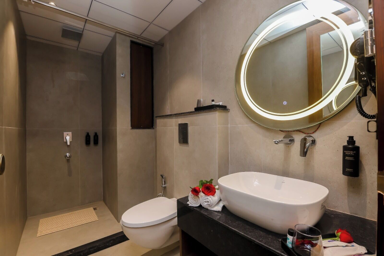 Bathroom 4, Arina Vedic Haveli 2 Min walk to Ganga, Hardwar