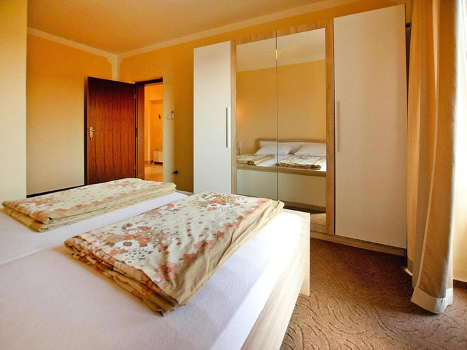 Bedroom 2, Villa in Starigrad Near Paklenica National Park, Starigrad