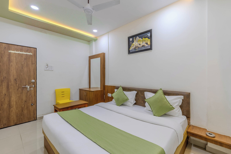Bedroom 3, Hotel Radhe, Panch Mahals