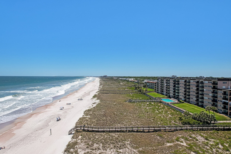 Exterior & Views 2, B7 Amelia South, Nassau