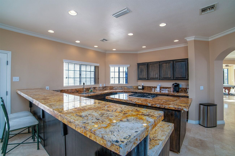 Interior 4, Luxury Golf Course Retreat on Hogan, Mohave