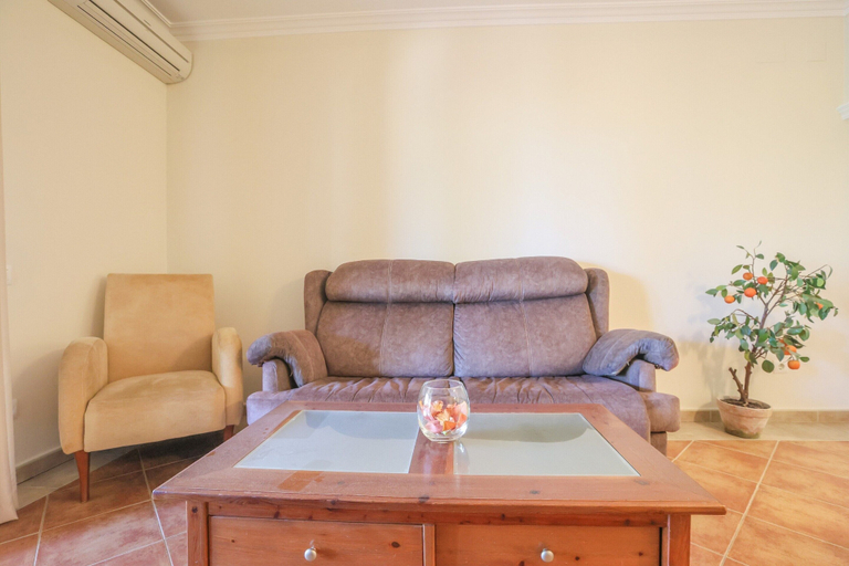 Living area 2, Los Haraganes - Apartment In Isla De Canela, Huelva