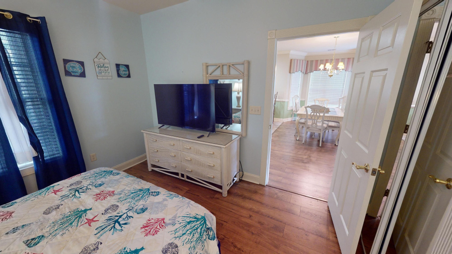 Interior 4, Magnolia Pointe Luster Leaf 4886-101, Horry