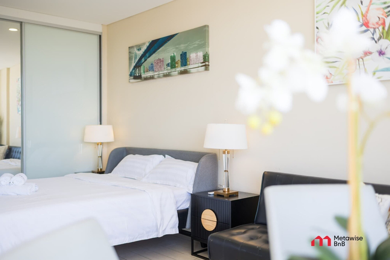 Room 4, Metawise Harbour View Studio Kirribilli, Sydney