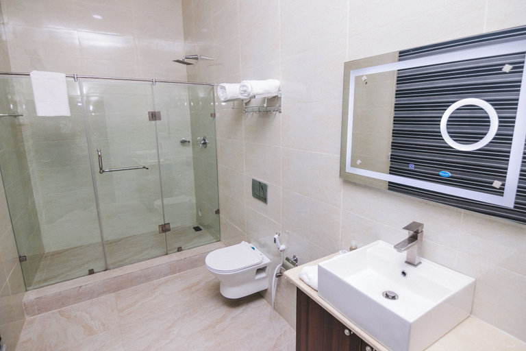 Bathroom, BON Hotel Asaba, Oshimili South