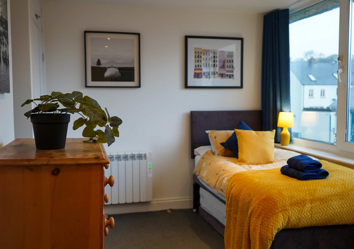 Room 5, Coppet Cove 2 Bedroom Apartment - Tenby, Pembrokeshire