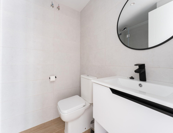 Bathroom 5, Boutique Apartment in Faro's Fuengirola, Málaga