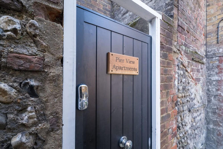 Room 5, Host Stay St James Sea View, Brighton and Hove