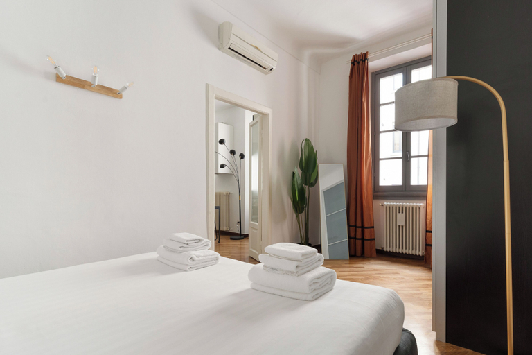Room 3, Brera Apartments in Palestro, Milano