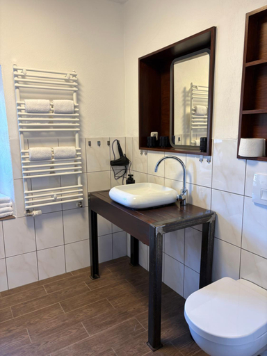 Bathroom 3, Felsenhäuschen, Städteregion Aachen