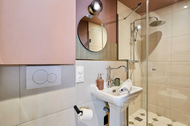 Bathroom 3, Charming Studio in the Center of Paris, Paris