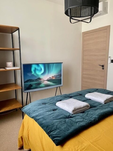 Bedroom 2, Maison Le Beaulieu, Allier