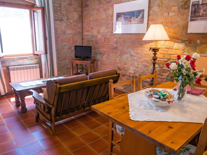 Dining 3, Peaceful Country Escape in Tuscany, Florence