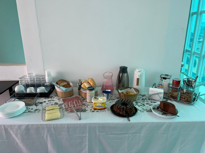 Breakfast meal, Hotel Moraes, Mairinque
