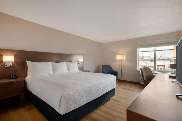 Bedroom 3, La Quinta Inn by Wyndham Vancouver Airport, Greater Vancouver