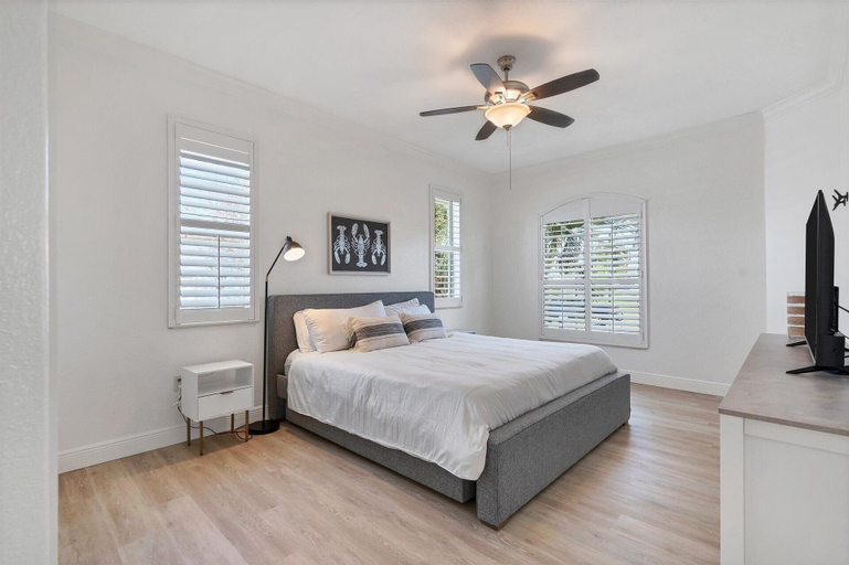 Interior 4, San3337, Charlotte