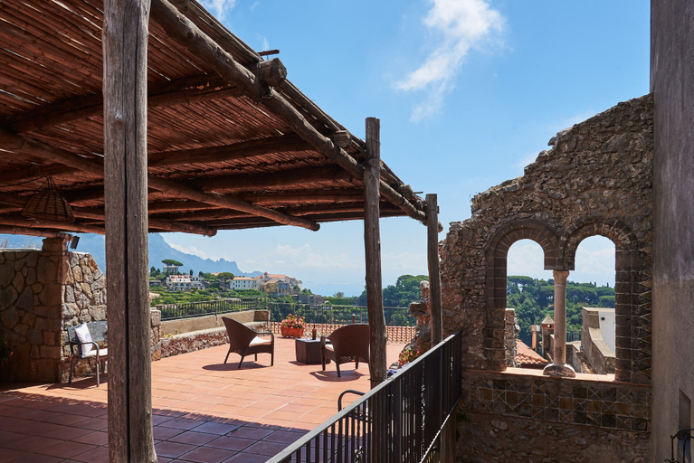 Room 3, Villa Favara Charming Luxury Retreat With Private Pool, Salerno